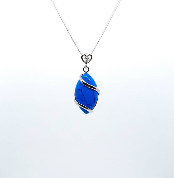 Turquoise Pendant Necklace | Turquoise Heart Necklace | Queebo