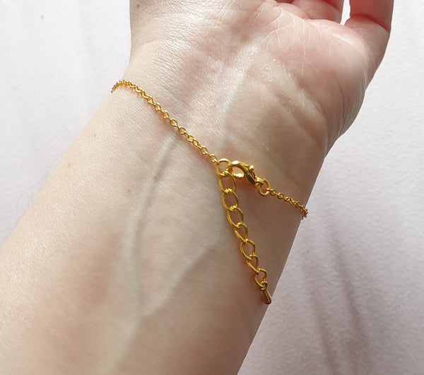 Gold Chain Bracelet With Pink Tiger Eye Crystal and White Pearl