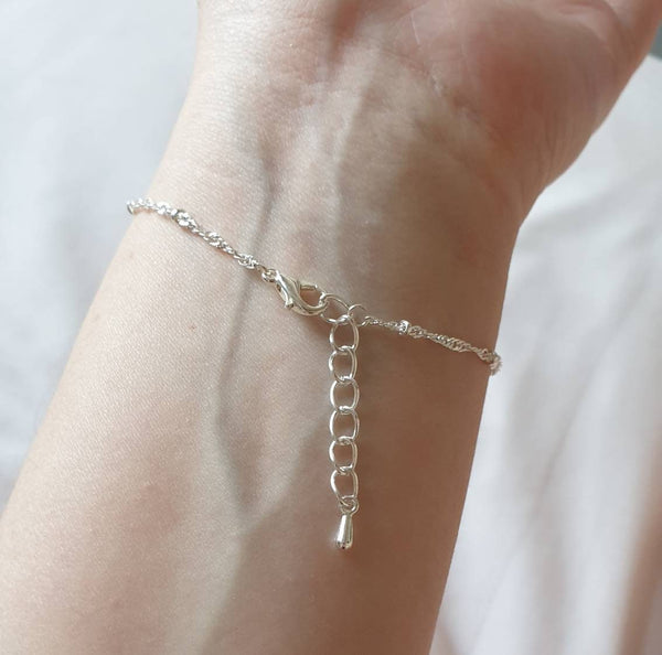 White Pearl Bracelet | Blue Pearl Bracelet | Queebo