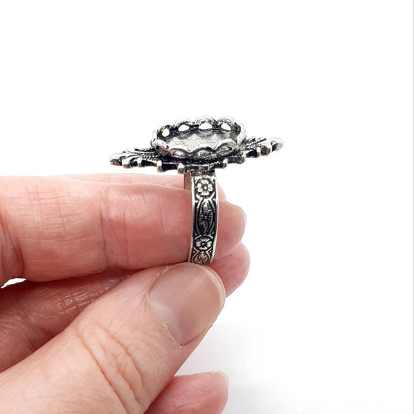 Vintage Silver Ring With Crystal Gemstone
