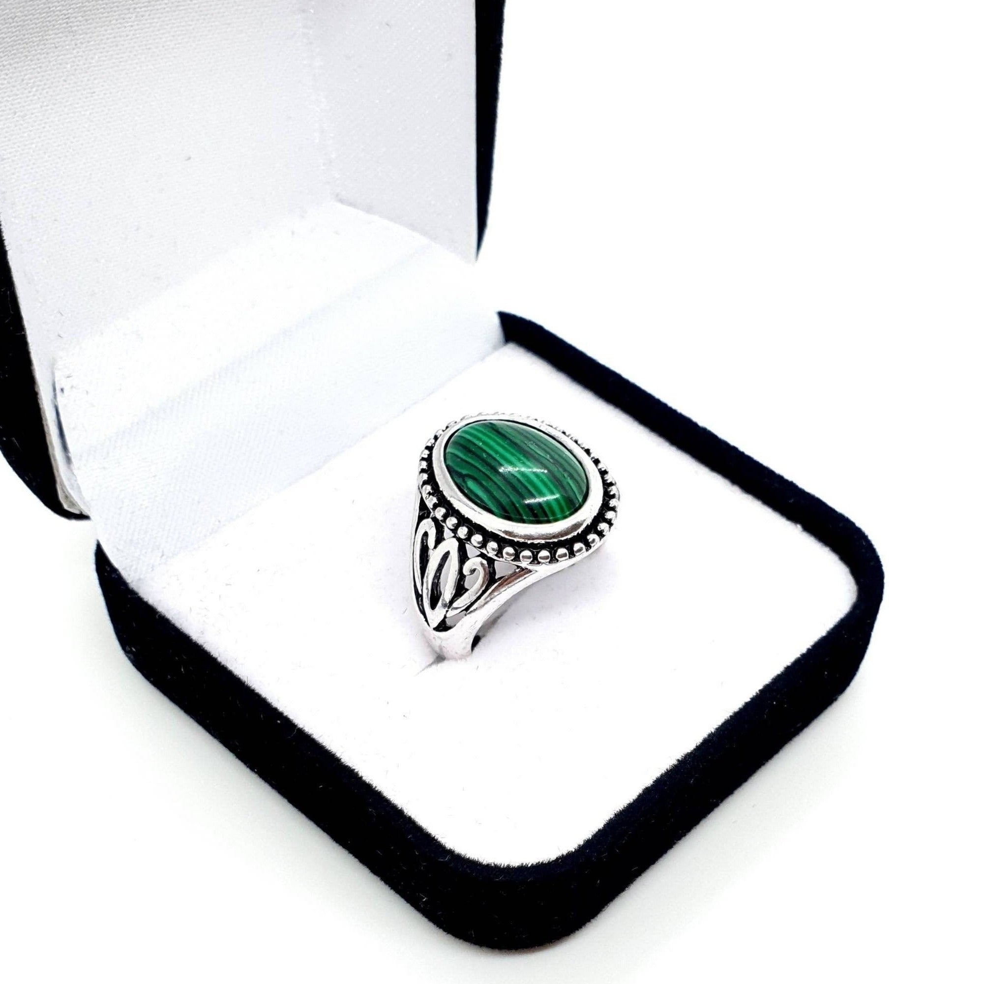 Antique Silver Ring | Crystal Gemstone Ring | Queebo