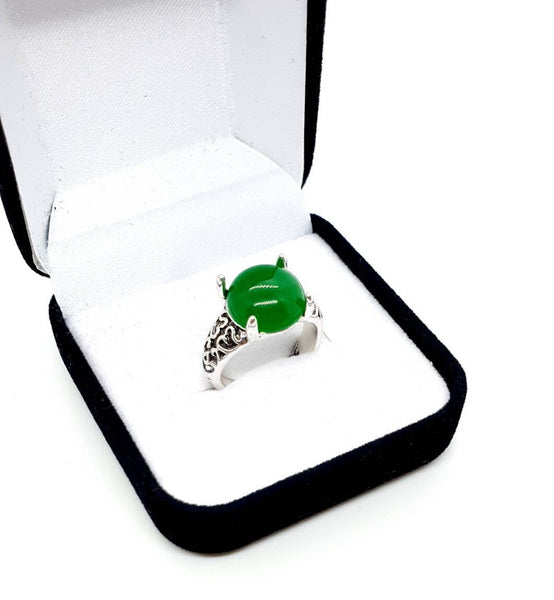 Antique Stone Ring | Antique Crystal Ring | Queebo