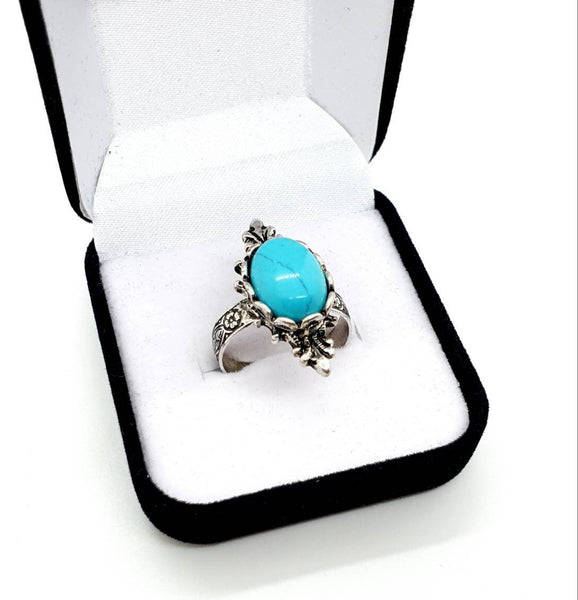 Vintage Silver Ring With Turquoise Crystal Gemstone