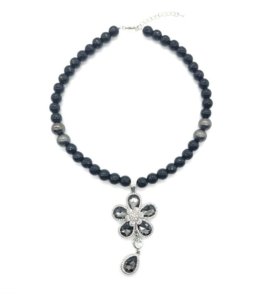 Black Beaded Necklace | Large Flower Pendant | Queebo