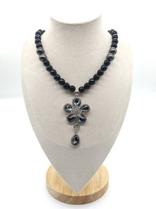 Black Beaded Necklace | Large Flower Pendant | Queebo