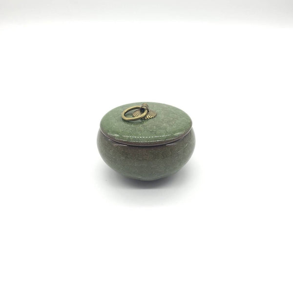Luxury Green Soy Candle Jar With Aventurine Crystals